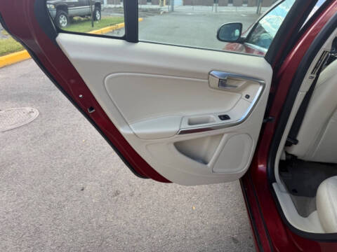 2015 Volvo S60 T5 Platinum