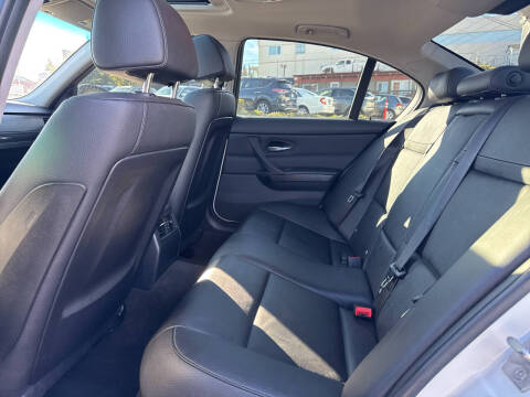 2011 BMW 3 Series 335i