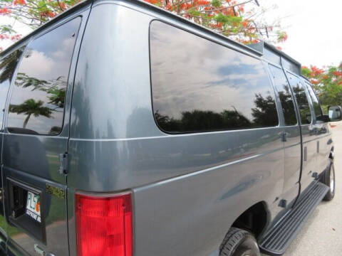 2014 Ford E-Series E-150 XLT