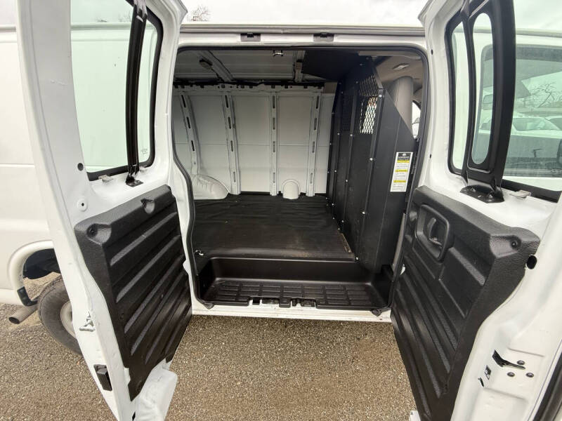 2021 Chevrolet Express 2500