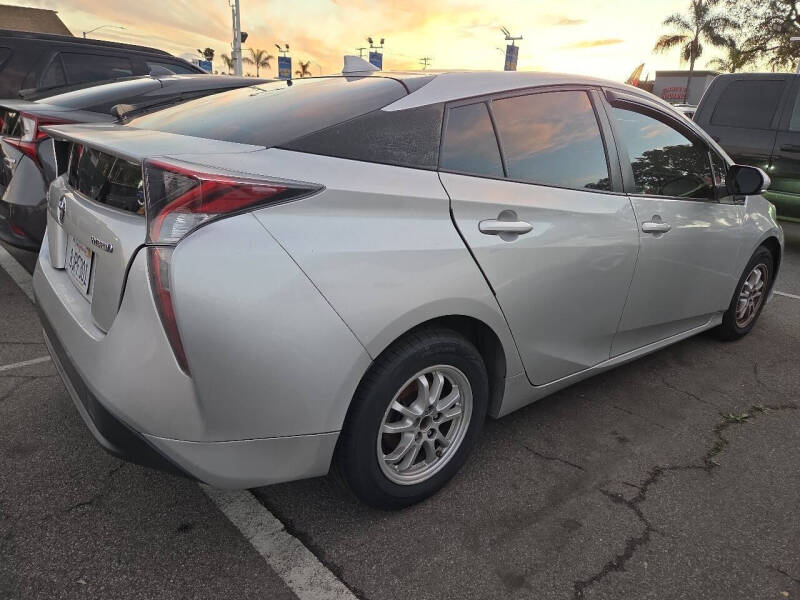 2016 Toyota Prius Two