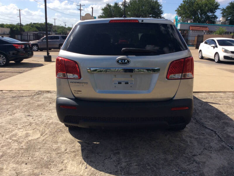 2013 Kia Sorento LX