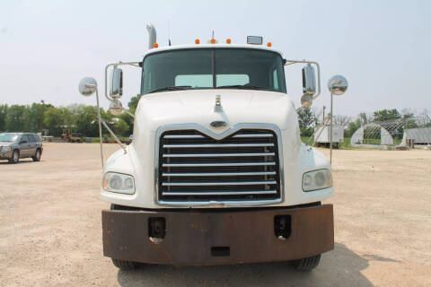2007 Mack Vision
