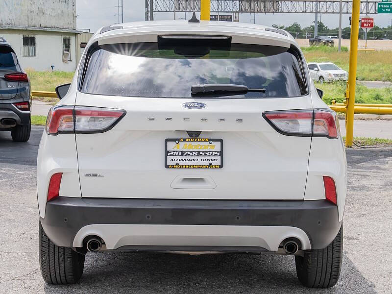 2022 Ford Escape SEL