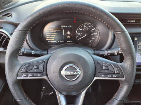 2023 Nissan Kicks SR