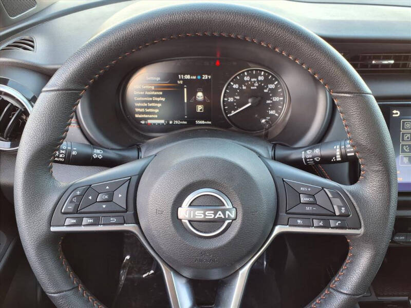 2023 Nissan Kicks SR