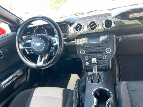 2016 Ford Mustang V6