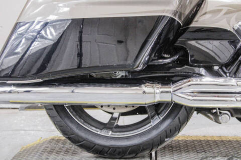 2014 Harley-Davidson CVO Road King