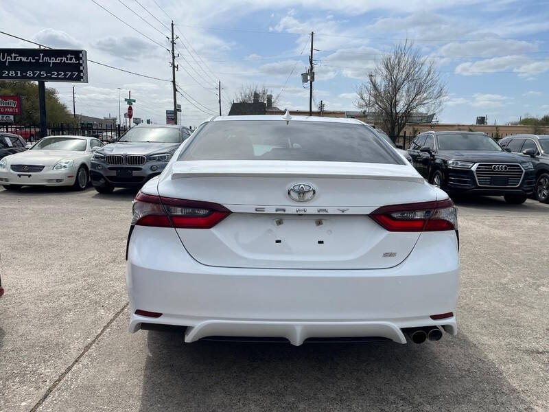 2021 Toyota Camry SE