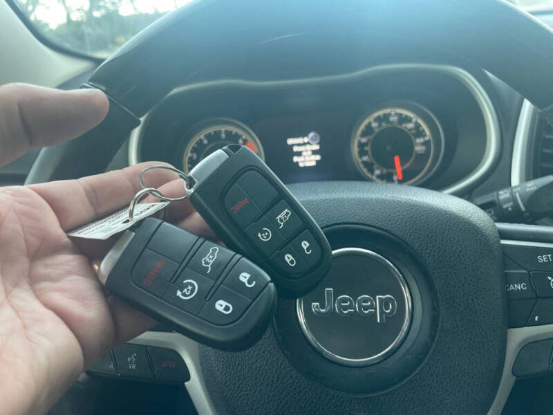 2017 Jeep Cherokee Overland