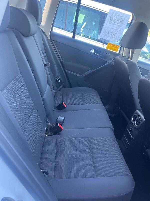 2015 Volkswagen Tiguan S