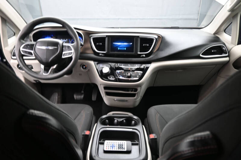 2018 Chrysler Pacifica Touring Plus