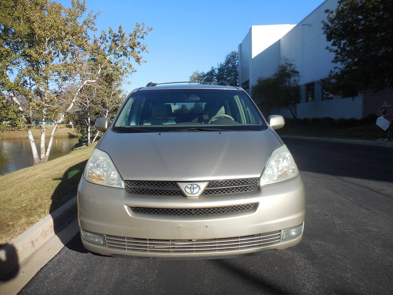 2004 Toyota Sienna for sale at Genuine Motors in Schaumburg, IL