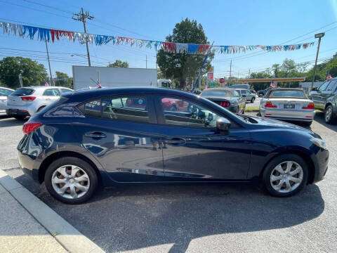 2015 Mazda MAZDA3 i Sport