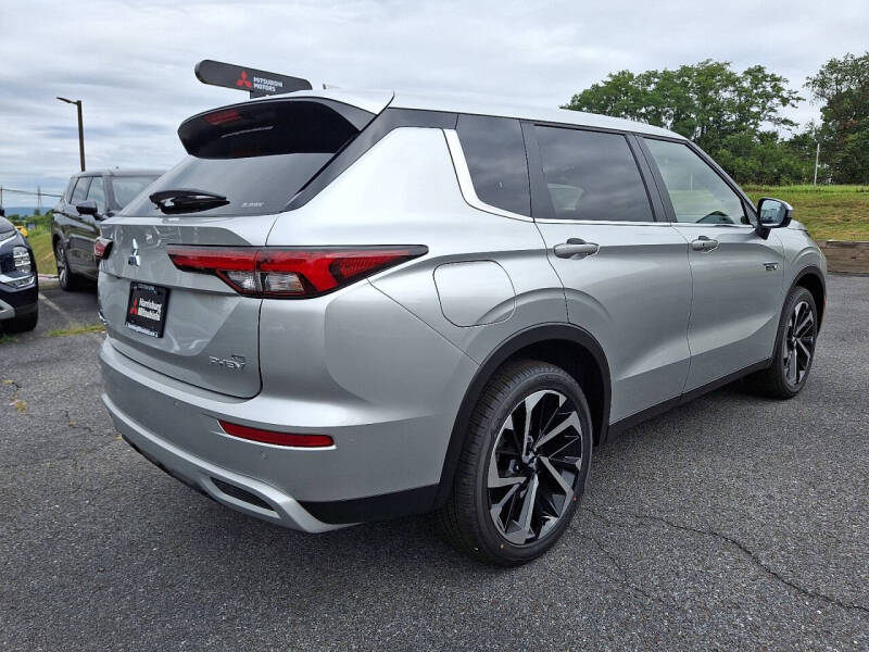 2025 Mitsubishi Outlander PHEV SE