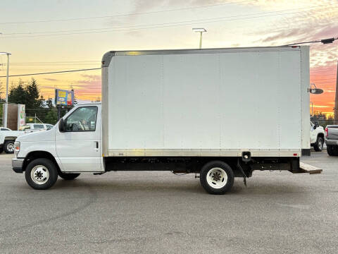 2016 Ford E-Series E-350 SD
