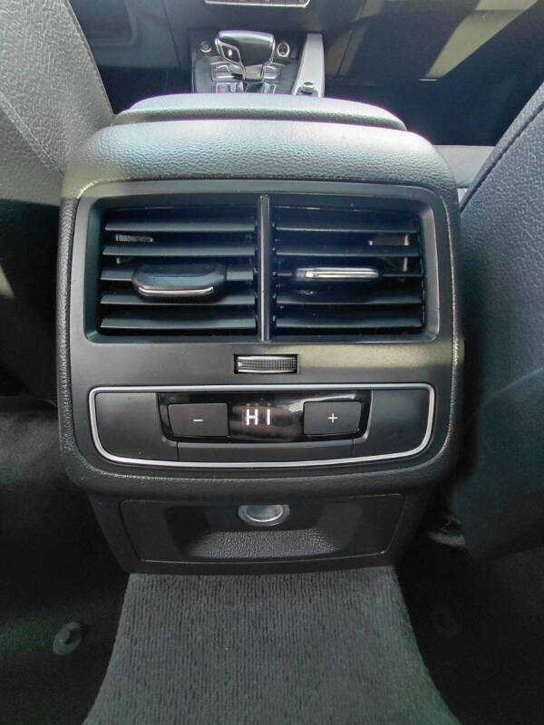 2018 Audi A4 2.0T quattro Premium Plus