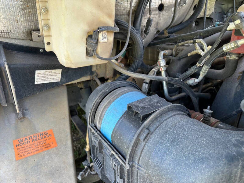 2022 Freightliner MT45 Chassis