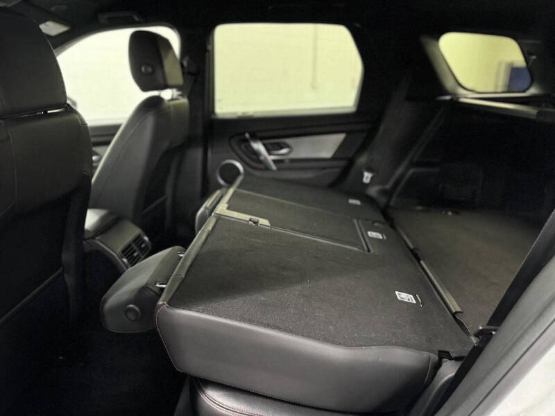 2022 Land Rover Discovery Sport P250 SE R-Dynamic