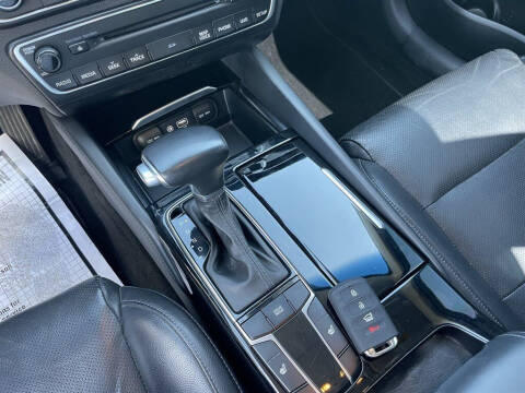 2017 Kia Cadenza Premium