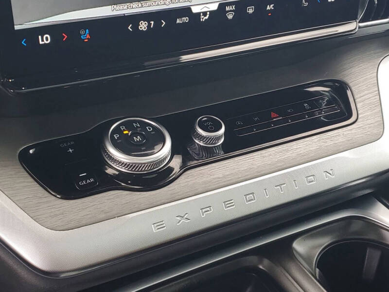 2025 Ford Expedition MAX Platinum