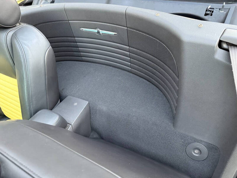 2002 Ford Thunderbird Deluxe