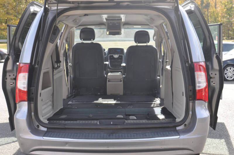 2015 Chrysler Town and Country Touring