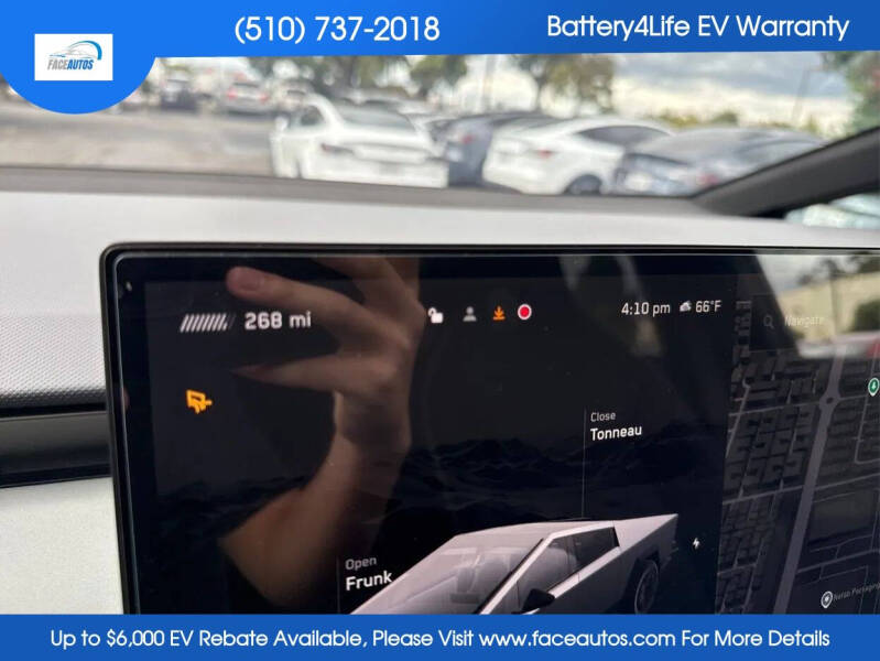 2025 Tesla Cybertruck