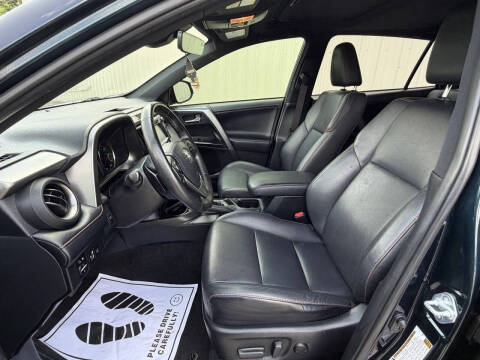 2018 Toyota RAV4 SE