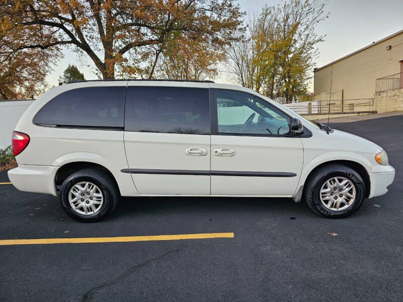 2002 Dodge Grand Caravan Sport photo 12