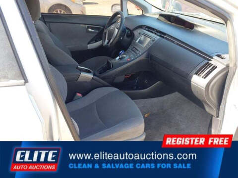 2015 Toyota Prius Three