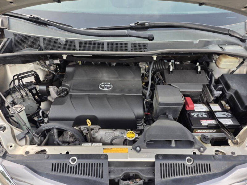 2016 Toyota Sienna