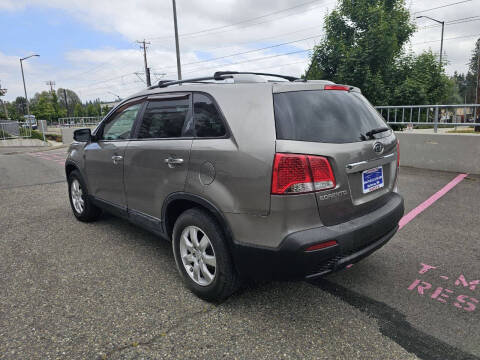 2011 Kia Sorento LX