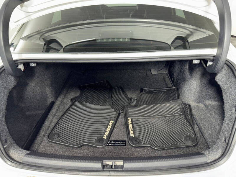 2015 Volkswagen Passat 1.8T Sport