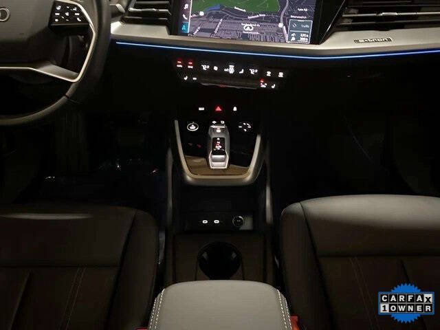 2024 Audi Q4 e-tron quattro Premium Plus 50