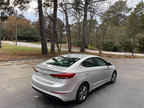 2017 Hyundai Elantra SE