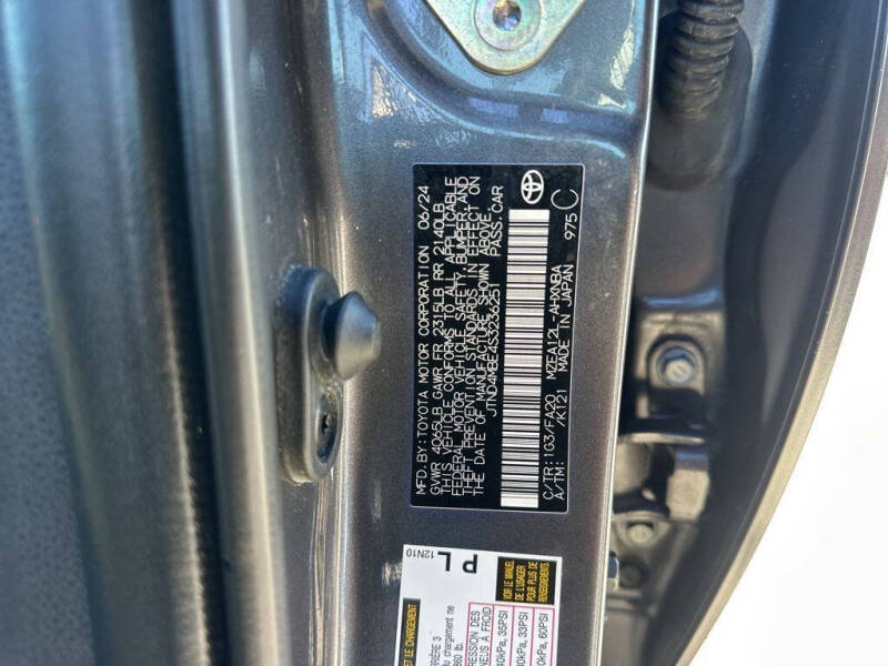 2025 Toyota Corolla Hatchback SE