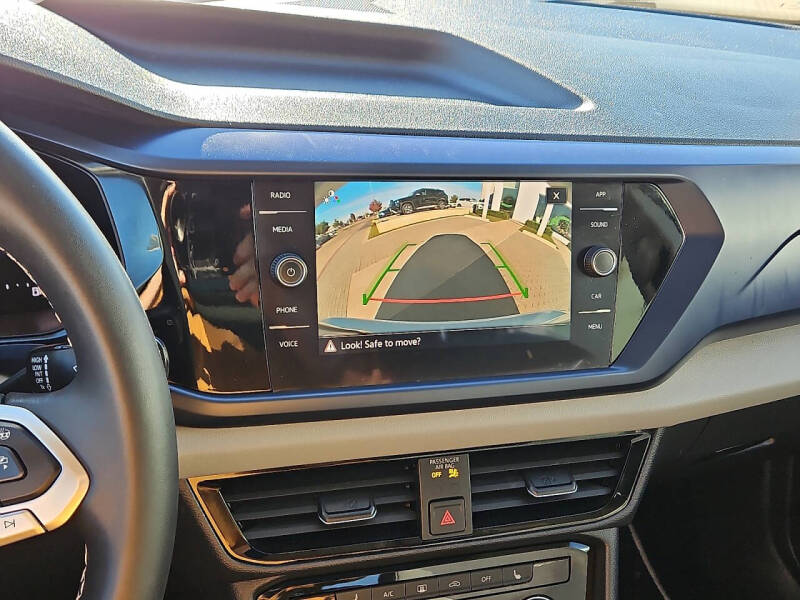 2023 Volkswagen Taos SE 4Motion