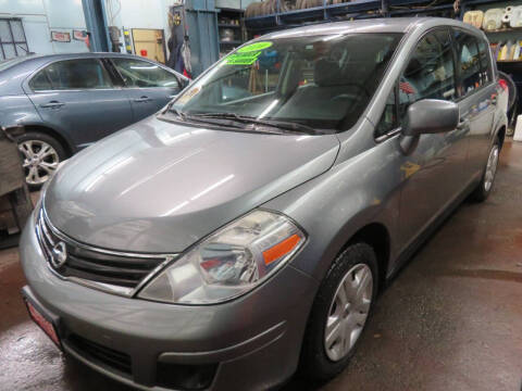 2010 Nissan Versa 1.8 S