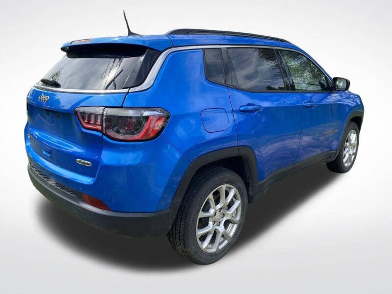 2023 Jeep Compass Latitude Lux