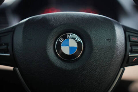 2015 BMW 5 Series 528i