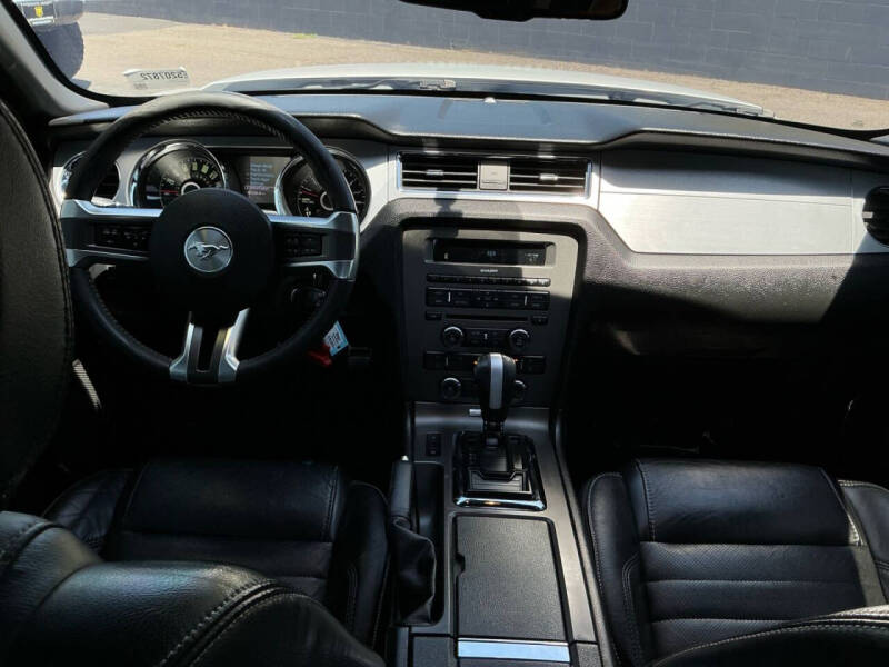 2014 Ford Mustang V6 Premium