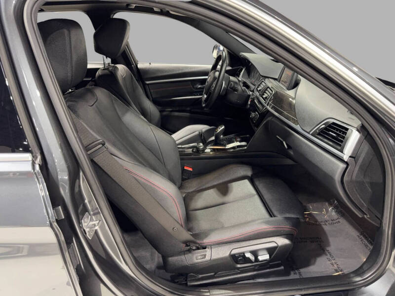 2017 BMW 3 Series 330i