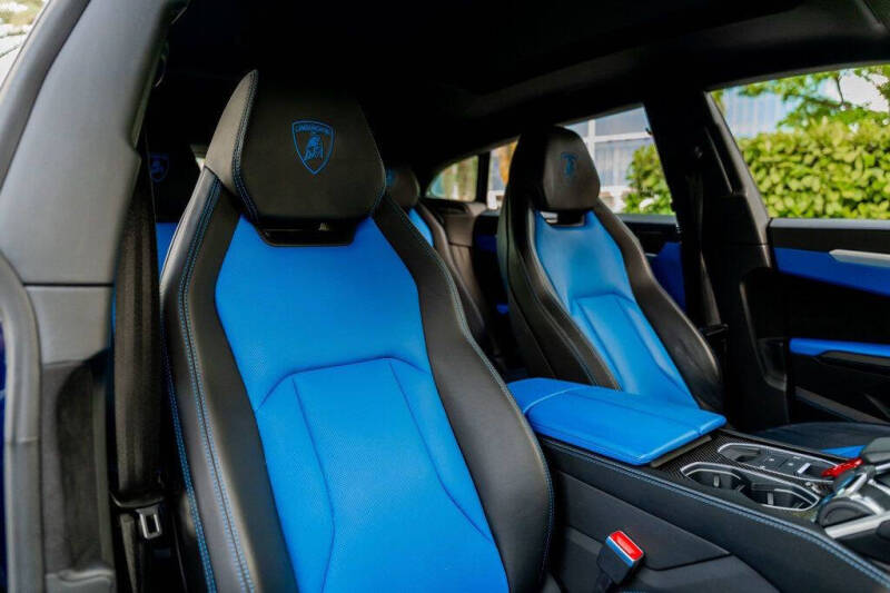 2020 Lamborghini Urus