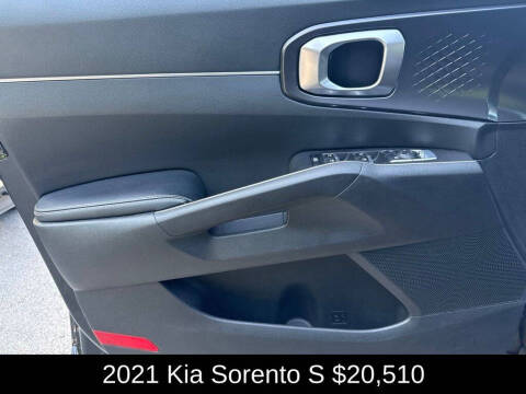 2021 Kia Sorento S