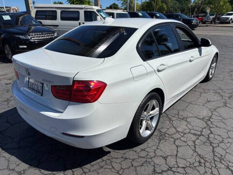 2014 BMW 3 Series 320i