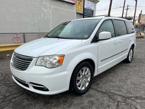 2014 Chrysler Town and Country for sale at MFT Auction in Lodi NJ