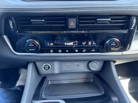 2022 Nissan Rogue SV