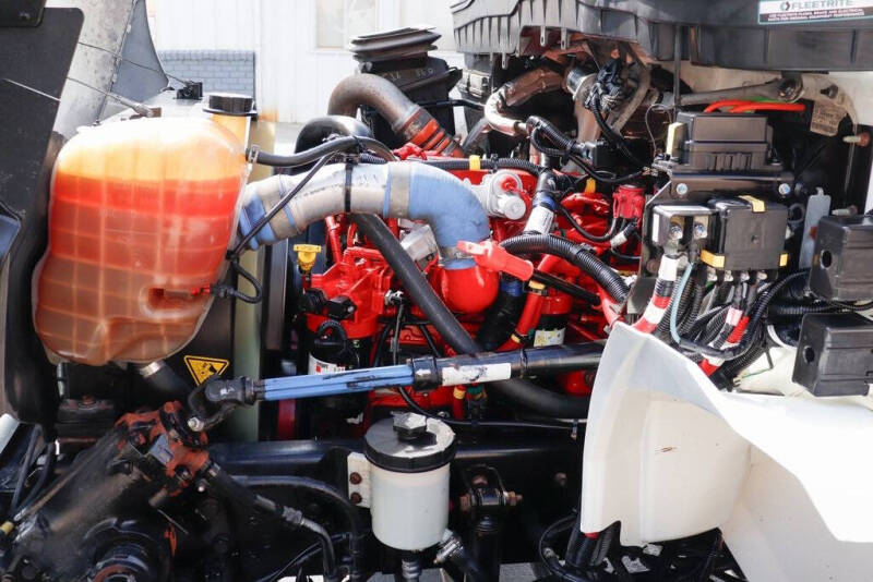 2019 International DuraStar 4300