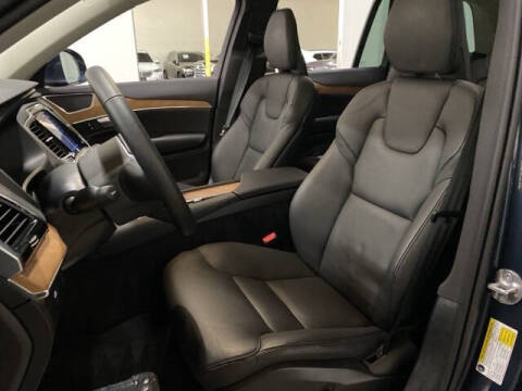 2025 Volvo XC90 B6 Plus Bright Theme 7P